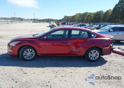 2015 Nissan Altima 2.5 S из США, поврежденный, VIN 1N4AL3AP6FC104398